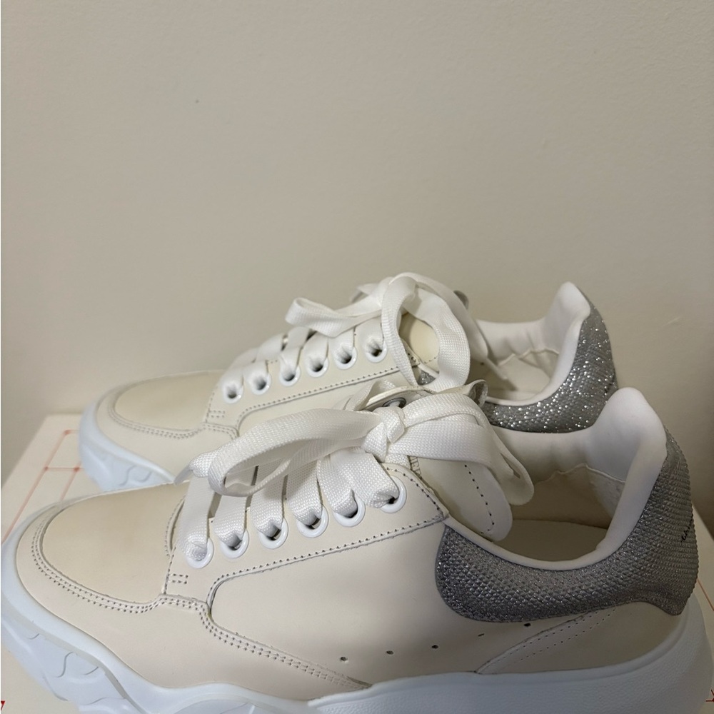 Alexander McQueen Cream and White Sneakers with Silver Glitter Back